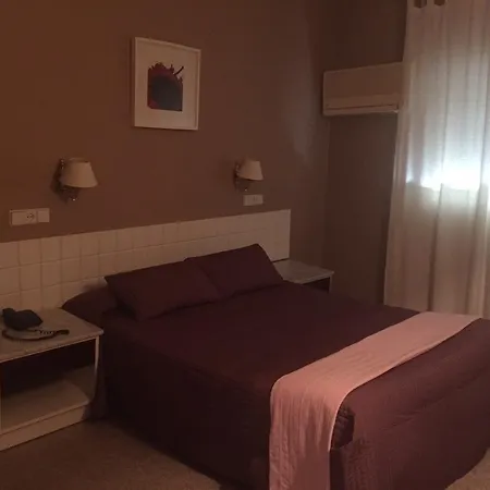 El Pilar Hotel 3*