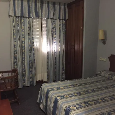 El Pilar Hotel