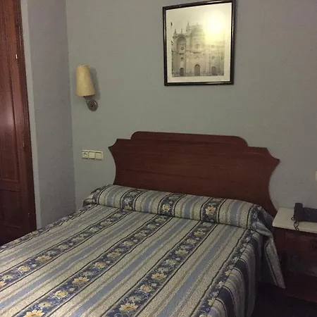 El Pilar 3*